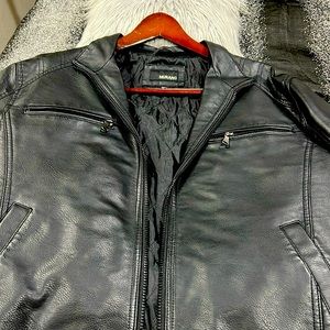 Men’s leather jacket, Murano brand, brand new. Size L
